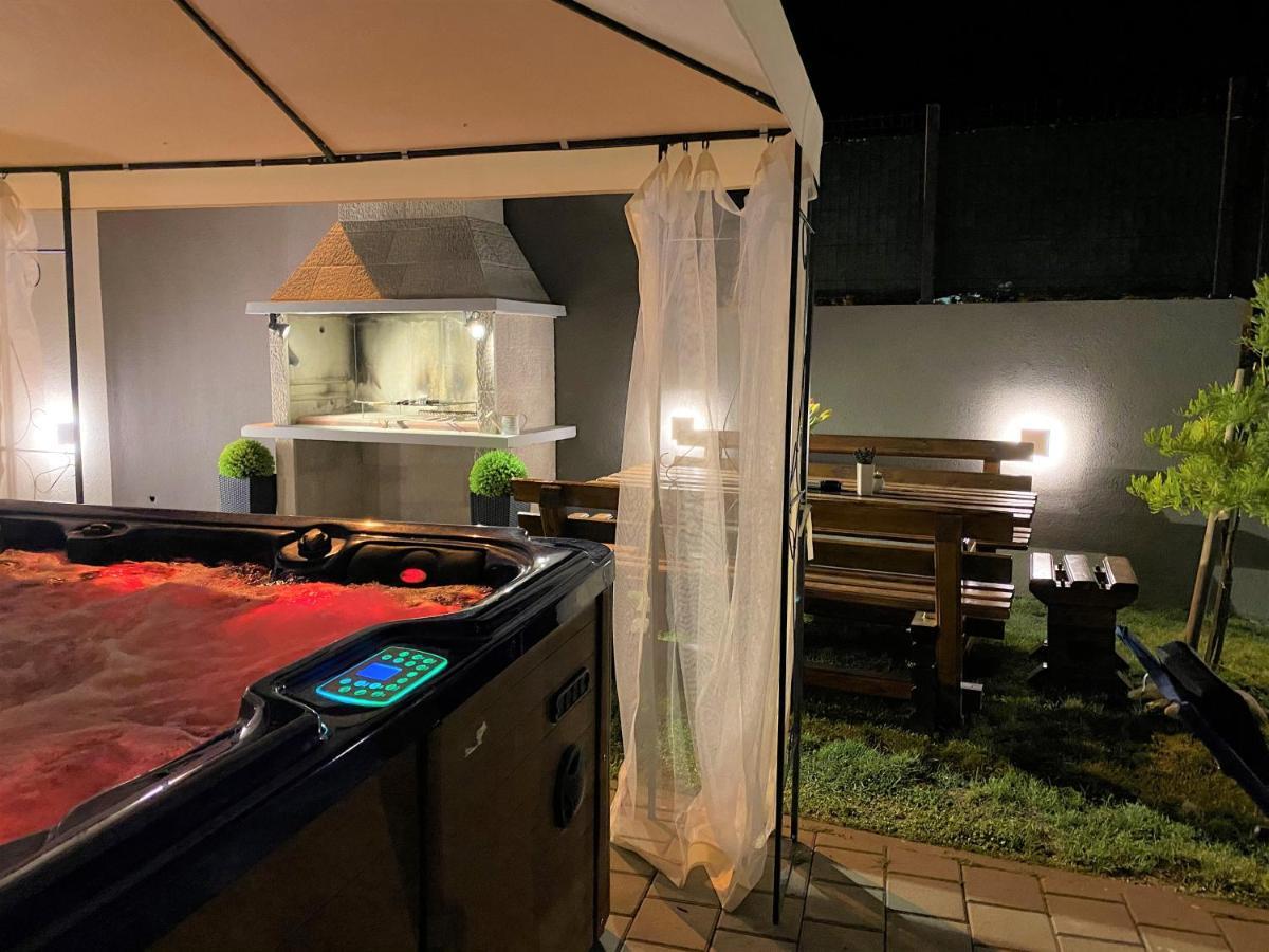Lux Apartment Sea Shell With Jacuzzi Макарска Экстерьер фото