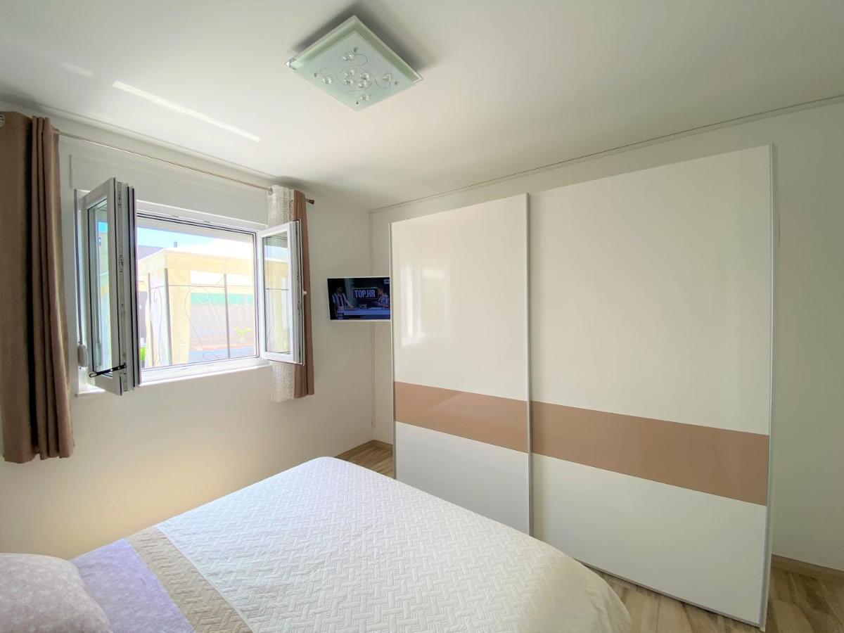 Lux Apartment Sea Shell With Jacuzzi Макарска Экстерьер фото